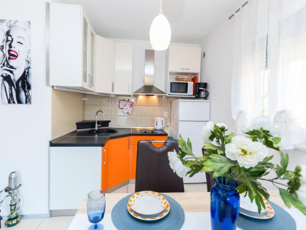 Apartments and rooms with parking space Grebastica, Sibenik - 17831 : photo 9 de la chambre appartement 1 chambre avec terrasse - vue sur mer