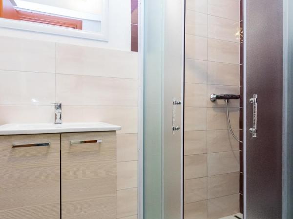 Apartments and rooms with parking space Grebastica, Sibenik - 17831 : photo 8 de la chambre appartement 1 chambre avec terrasse - vue sur mer