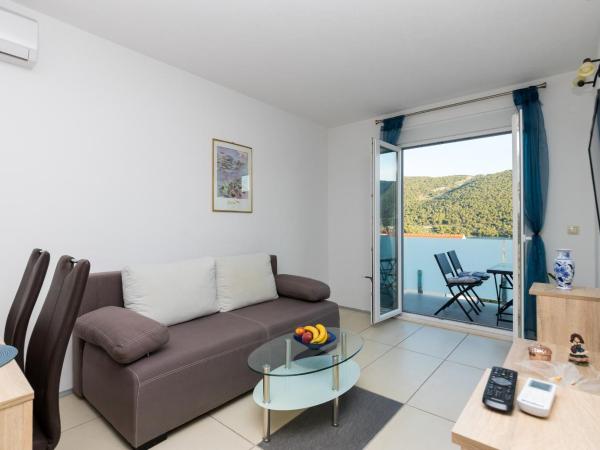 Apartments and rooms with parking space Grebastica, Sibenik - 17831 : photo 2 de la chambre appartement 1 chambre avec terrasse - vue sur mer