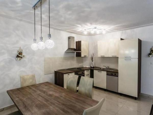 Apartments and rooms with parking space Malinska, Krk - 18193 : photo 8 de la chambre appartement 2 chambres avec terrasse