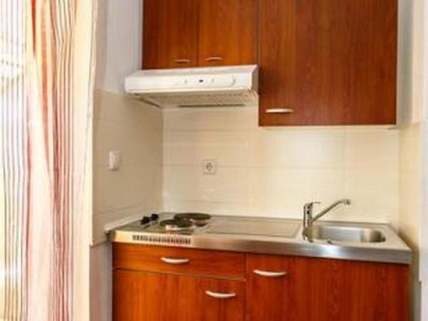 Apartments and rooms with parking space Malinska, Krk - 18193 : photo 5 de la chambre studio avec balcon