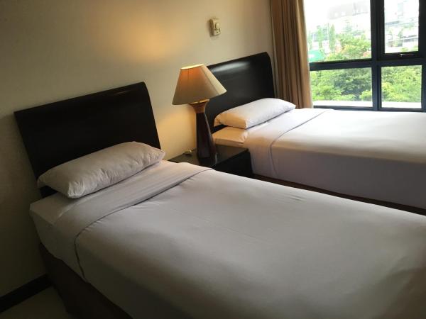 Grand Tropic Suites Hotel : photo 2 de la chambre suite exécutive