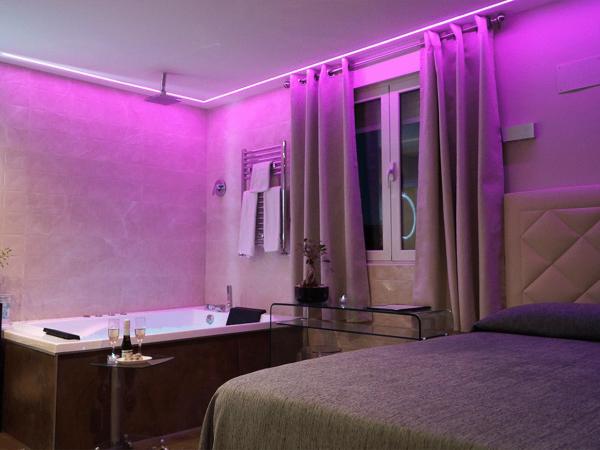 Caballero Errante : photo 1 de la chambre chambre double avec baignoire spa