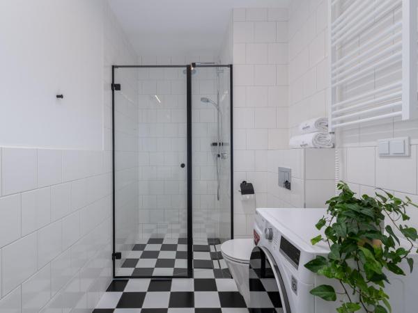 EXCLUSIVE Aparthotel Kraków Lubicz 40 : photo 8 de la chambre studio deluxe