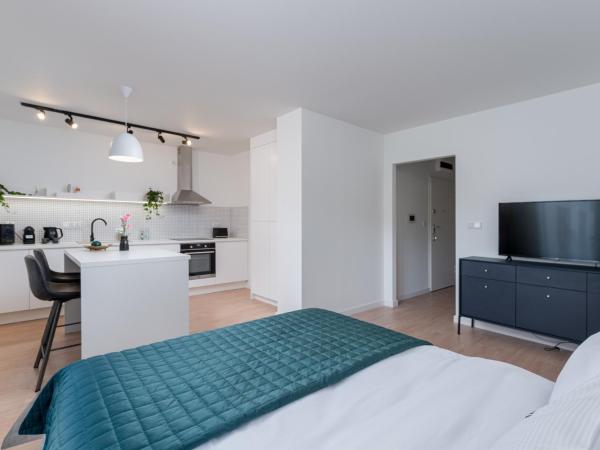 EXCLUSIVE Aparthotel Kraków Lubicz 40 : photo 5 de la chambre studio supérieur