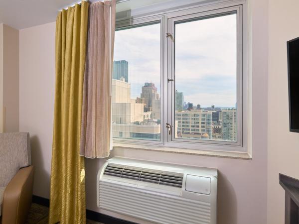 Candlewood Suites NYC -Times Square, an IHG Hotel : photo 7 de la chambre suite studio lit queen-size - Étage supérieur