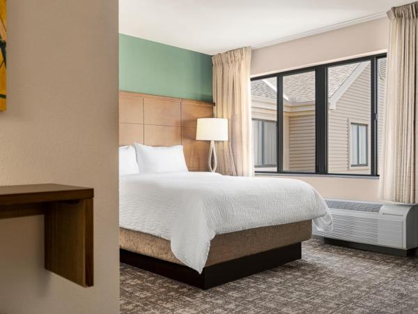 Staybridge Suites Oklahoma City-Quail Springs, an IHG Hotel : photo 2 de la chambre studio lit queen-size