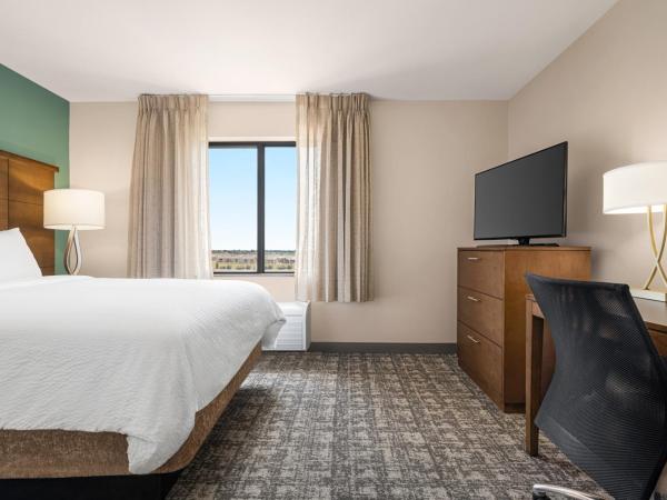 Staybridge Suites Oklahoma City-Quail Springs, an IHG Hotel : photo 1 de la chambre suite lit queen-size