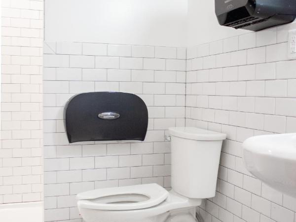 11th Avenue Hostel : photo 5 de la chambre chambre euro privée