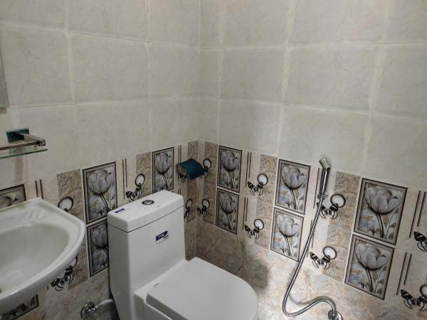 Hotel Green Hill View : photo 9 de la chambre chambre familiale - vue sur lac