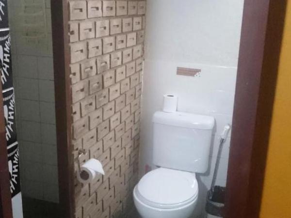 Laranjeiras Hostel : photo 1 de la chambre chambre double avec salle de bains privative
