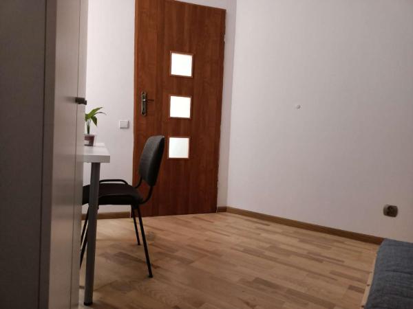Cruz Mieszkanie Pokoje Centrum przytulny czysty lokal na noc : photo 3 de la chambre chambre simple
