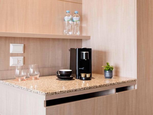 The Terrace Hotel Adelaide : photo 5 de la chambre chambre lit king-size exécutive