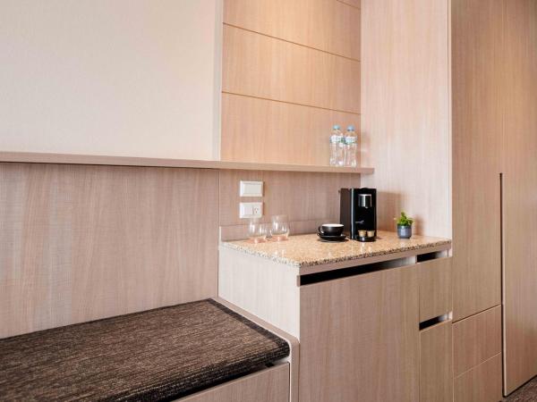 The Terrace Hotel Adelaide : photo 10 de la chambre chambre lit king-size exécutive