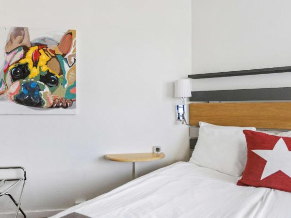 Best Western Eurostop Orebro : photo 1 de la chambre suite lit queen-size avec balcon - non-fumeurs