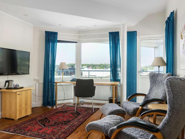 Best Western Eurostop Orebro : photo 3 de la chambre suite lit queen-size avec balcon - non-fumeurs