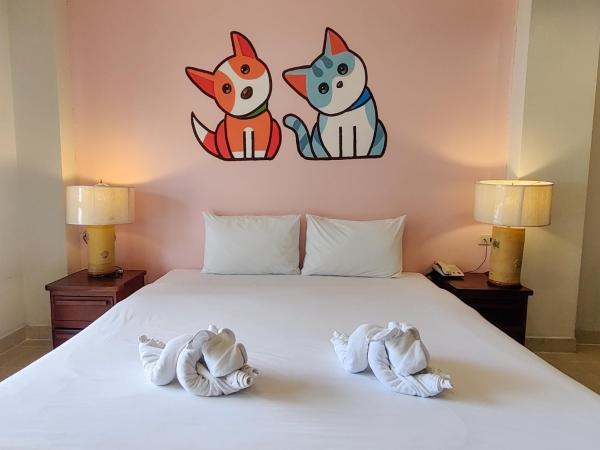 Bella Villa Pattaya 3rd Road : photo 2 de la chambre chambre double avec terrasse