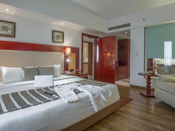 Sarovar Portico Jaipur : photo 1 de la chambre suite room with 4 pints of beer and 20% discount on fnb