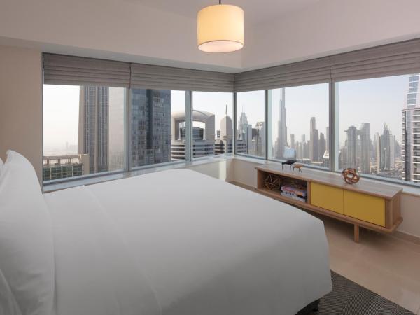 Staybridge Suites Dubai Financial Centre, an IHG Hotel : photo 1 de la chambre suite 2 chambres avec balcon