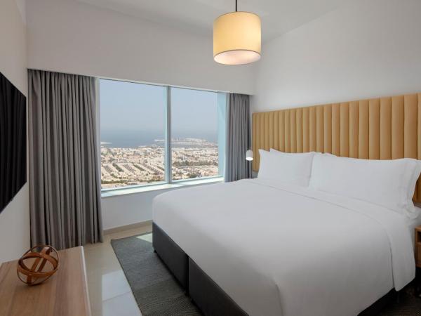 Staybridge Suites Dubai Financial Centre, an IHG Hotel : photo 1 de la chambre suite 2 chambres avec 2 lits king-size - vue sur mer