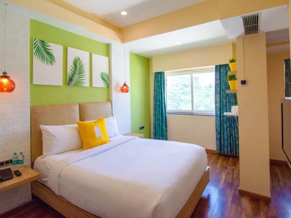 Bloom Hotel - Gachibowli : photo 2 de la chambre chambre lit king-size standard