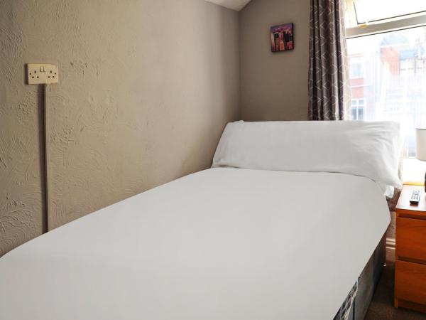 The Shores Hotel, Central Blackpool : photo 10 de la chambre chambre double standard