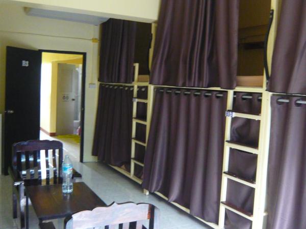168 Chiangmai Guesthouse : photo 9 de la chambre chambre familiale standard
