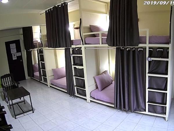 168 Chiangmai Guesthouse : photo 7 de la chambre lit superposé dans dortoir mixte