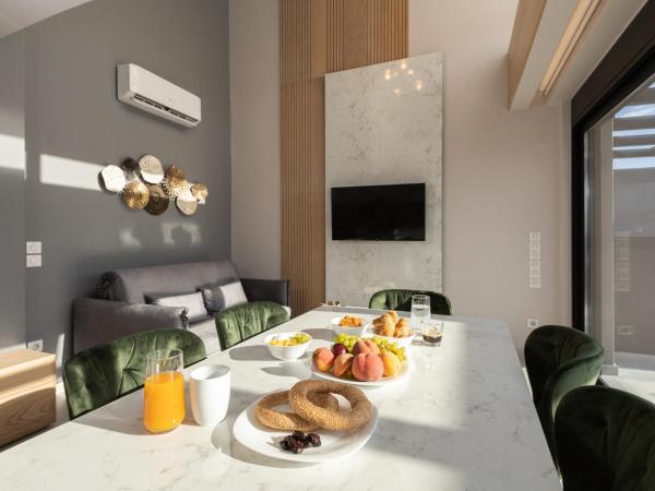 LUX&EASY Athens Downtown Residences : photo 4 de la chambre suite 2 chambres avec jacuzzi
