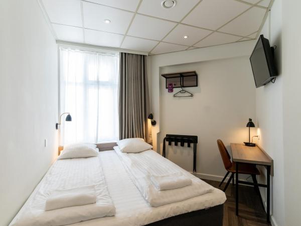 Go Hotel Saga : photo 3 de la chambre chambre double standard avec salle de bains privative