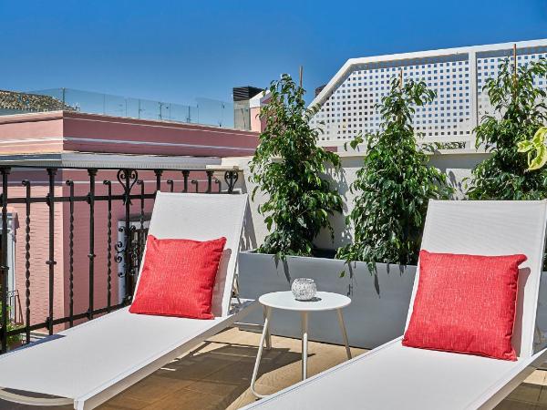 Vincci Molviedro Suites Apartments : photo 6 de la chambre suite avec terrasse 