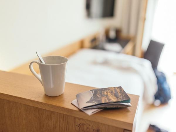 la couronne Hotel & Spa : photo 3 de la chambre chambre simple avec vue sur le cervin