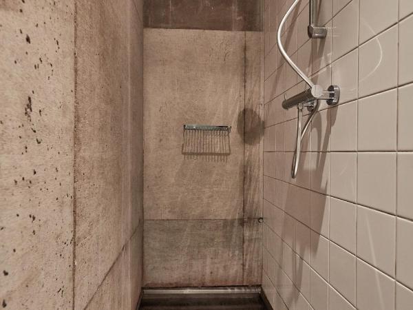 LA PORTE ROUGE RBX : photo 7 de la chambre studio lit king-size deluxe