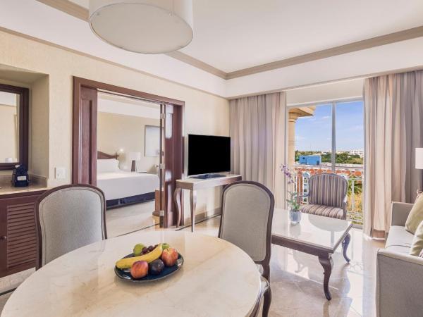 Fiesta Americana Merida : photo 7 de la chambre suite junior lit king-size