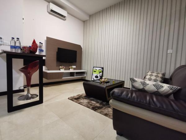 Attic Home Melaka Silverscape Residence & Jonker : photo 6 de la chambre deluxe twin studio (private bathtub and city view)