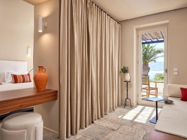 Mykonos Theoxenia, a member of Design Hotels : photo 5 de la chambre  suite deluxe - vue sur mer