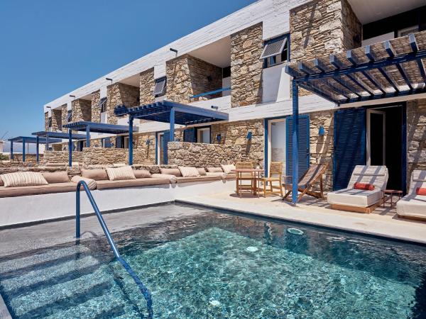 Mykonos Theoxenia, a member of Design Hotels : photo 2 de la chambre suite premium avec piscine privée - vue sur jardin
