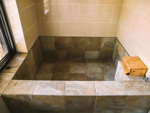 和正堂・禅 : photo 1 de la chambre chambre lits jumeaux avec salle de bains