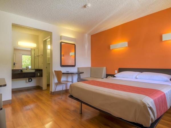 Park Inn by Radisson, Las Vegas I-15 : photo 2 de la chambre chambre lit king-size - non-fumeurs