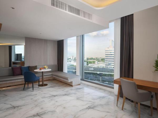 Asawin Grand Convention Hotel : photo 6 de la chambre suite exécutive