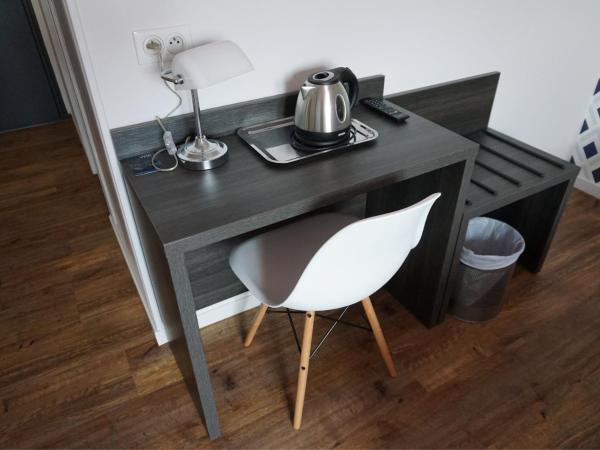 Hôtel Le Glacier : photo 3 de la chambre chambre double