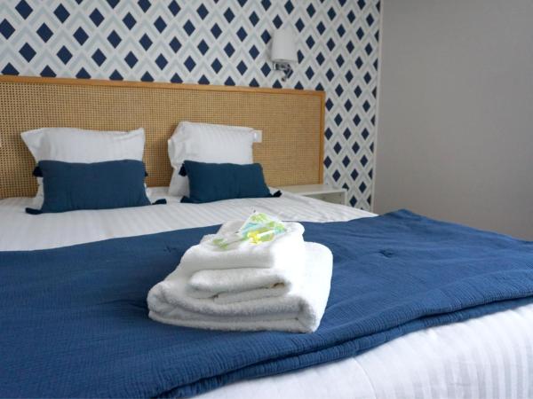 Hôtel Le Glacier : photo 9 de la chambre chambre double