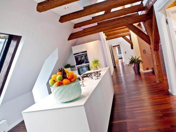 SCHLOSSRESIDENZ - Boutique Apartments & Hotel Suiten : photo 4 de la chambre suite avec balcon