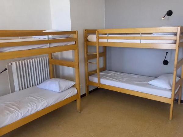 Auberge de Jeunesse HI Marseille Bois-Luzy : photo 3 de la chambre lit dans dortoir pour hommes 