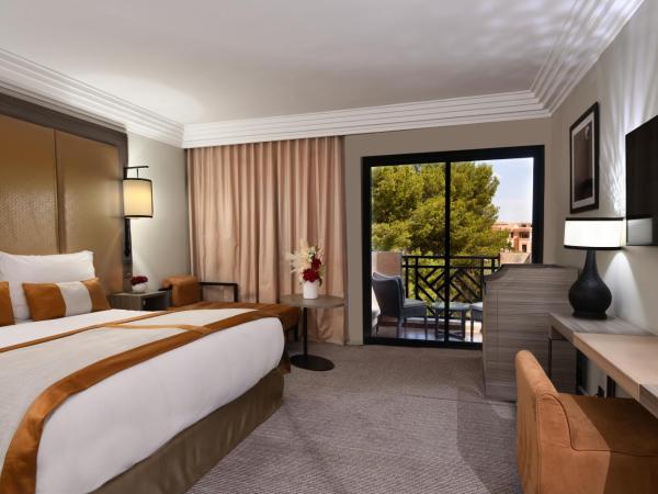 Mövenpick Hotel Mansour Eddahbi Marrakech : photo 9 de la chambre chambre lit king-size supérieure