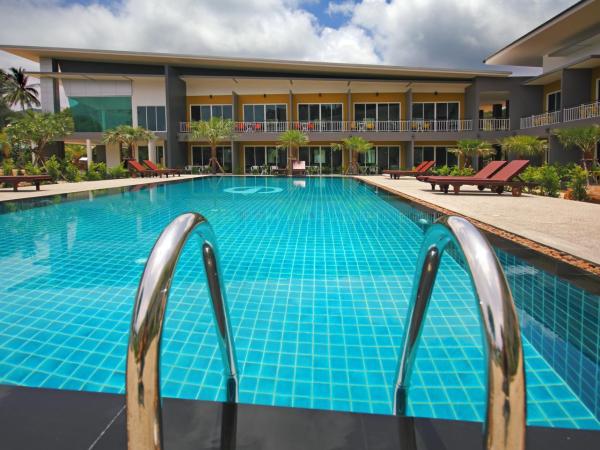 Gypsy Sea View Resort : photo 4 de la chambre chambre lits jumeaux - vue sur piscine