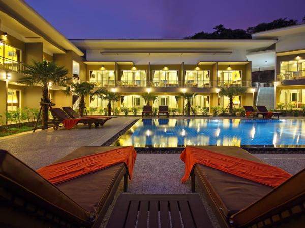 Gypsy Sea View Resort : photo 1 de la chambre chambre lits jumeaux - vue sur piscine