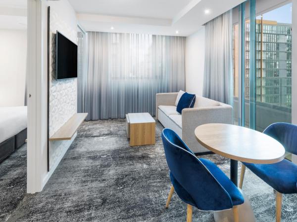 Brady Apartment Hotel Flinders Street : photo 1 de la chambre appartement avec balcon