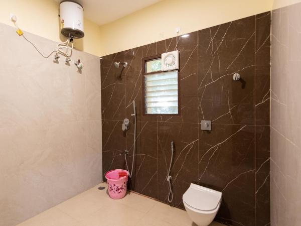 Sugam Resort & Convention Centre : photo 6 de la chambre suite familiale