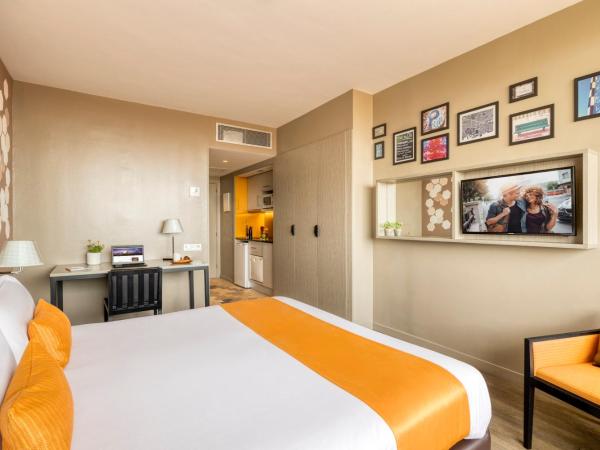 Citadines Ramblas Barcelona : photo 3 de la chambre studio (2 adultes)